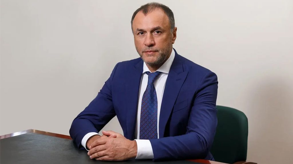 Сергей Деревянко